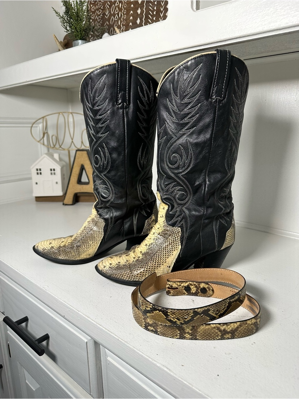 Vintage Acme Cowboy Boots Women 7.5M Snakeskin Leather USA + Tony Lama Belt